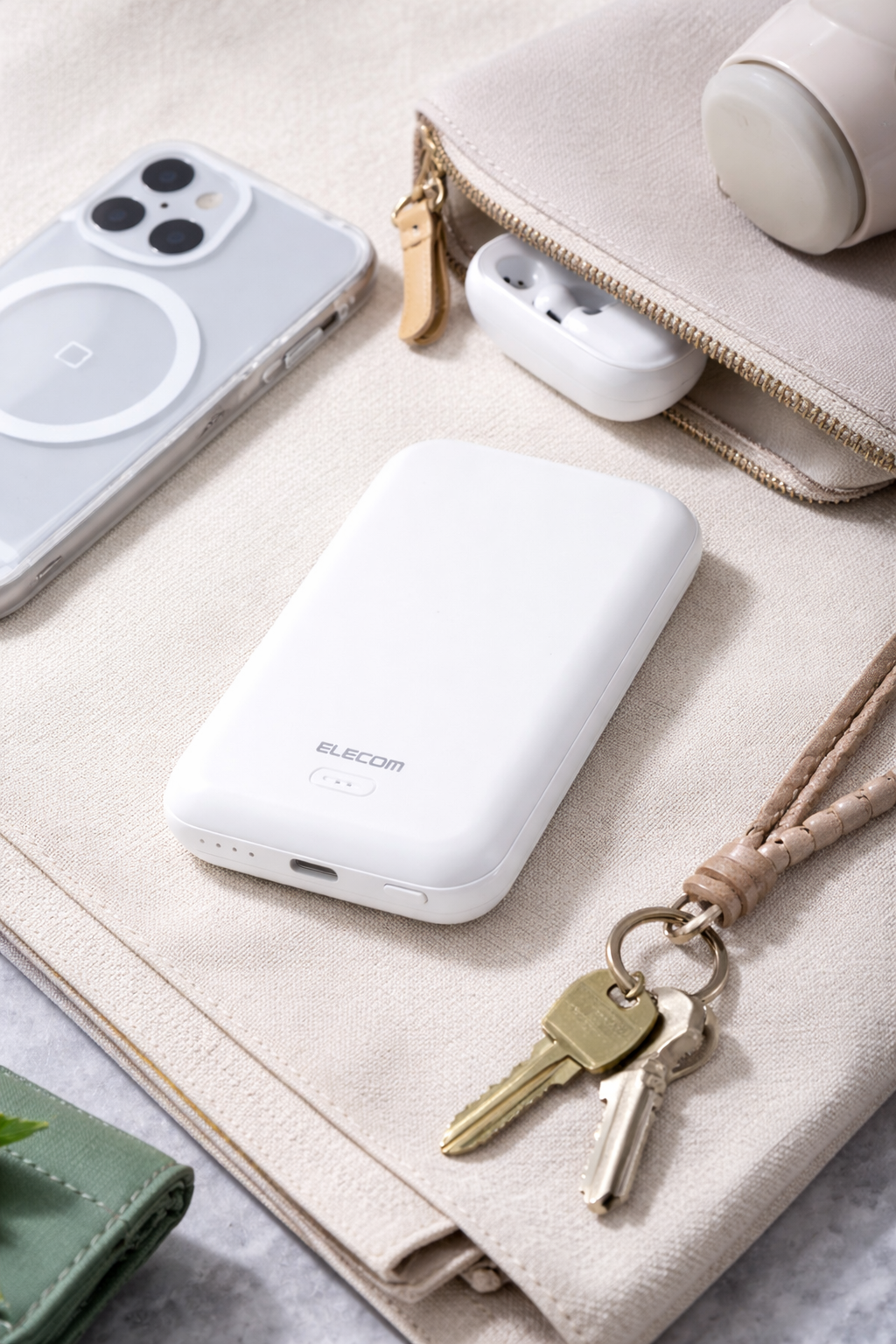 MagSafe対応 モバイルバッテリー 5000mAh ワイヤレス充電 12W出力 エレコム EC-C08｜iPhone12/13/14対応 薄型 軽量